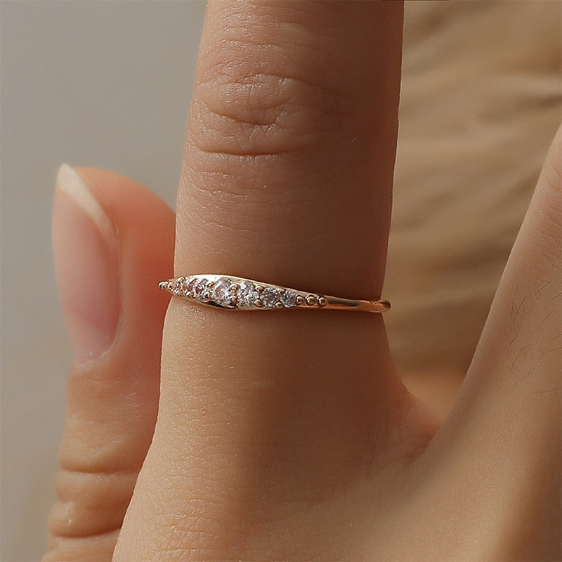 Dropshipping 2019 New Fashion Hot Couple Ring Women Single Row Drill Ring Gold Jewelry For Women Engagement Jewelry Gifts