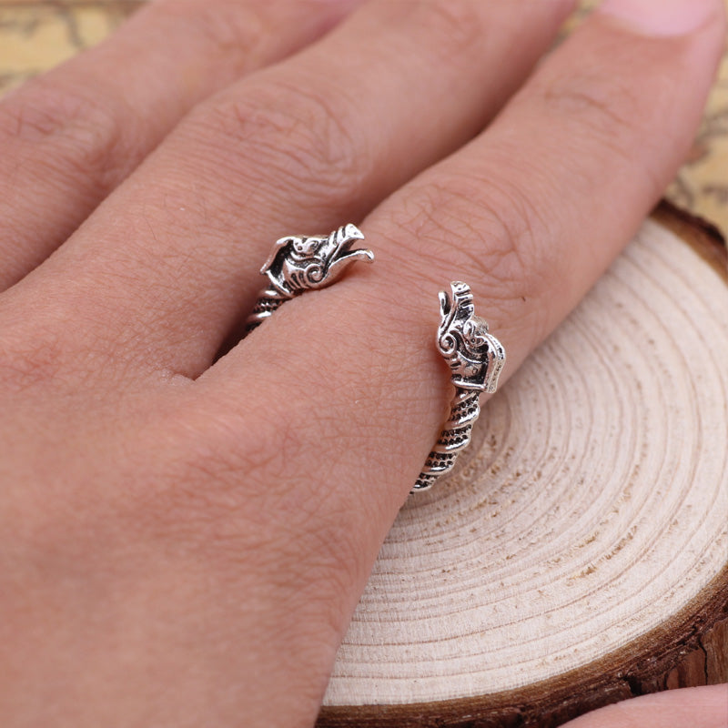 2018 Alloy Antique Silver Plated Viking Dragon Ring as gift
