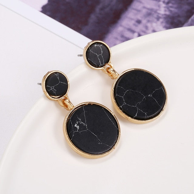 2019 nuevos pendientes de mujer de Color Metal Simple encanto hueco geométrico colgante pendientes adecuado para el regalo de amante de la joyería de invierno