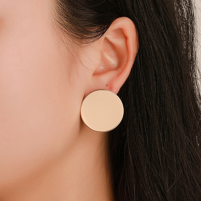 2019 nuevos pendientes de mujer de Color Metal Simple encanto hueco geométrico colgante pendientes adecuado para el regalo de amante de la joyería de invierno